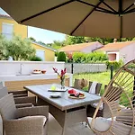 Appartments Smrikve شقة ميدولين